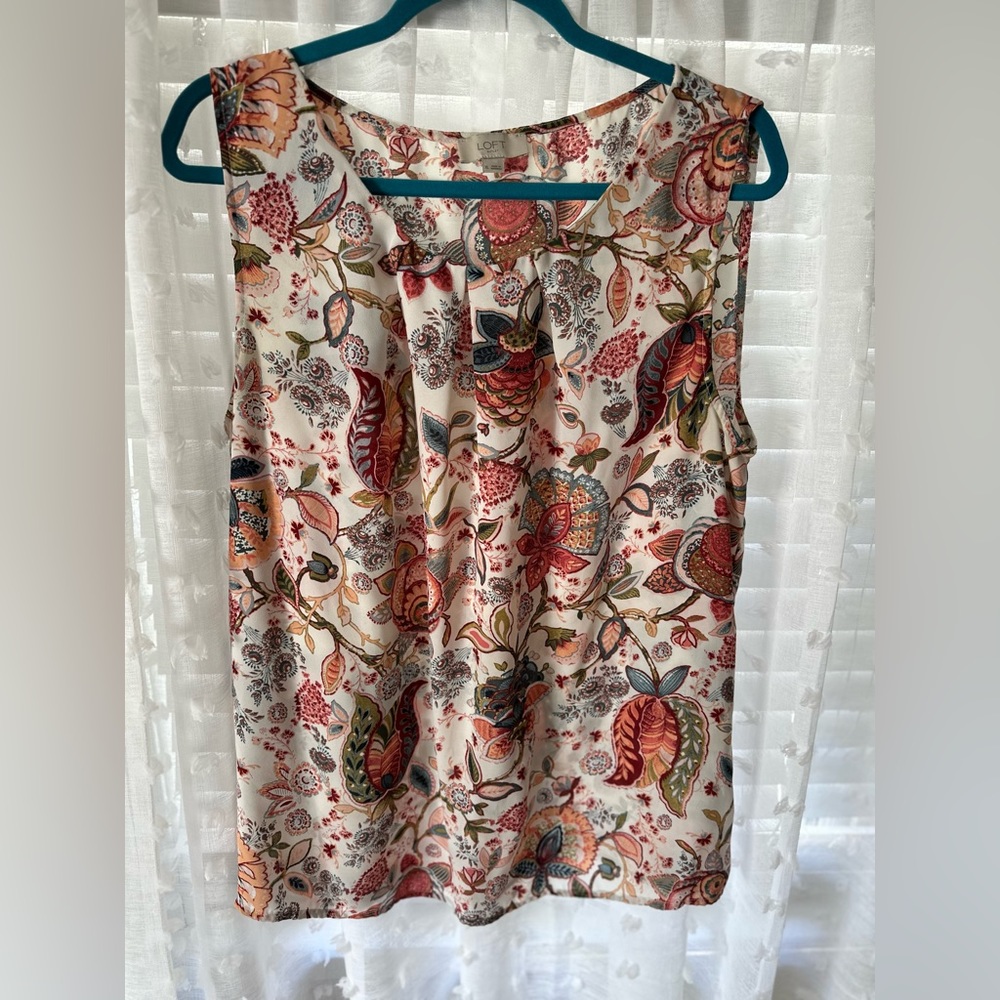 Floral Patterned Sleeveless Blouse, Loft outlet, size Xl